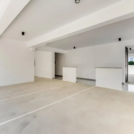 Sanders Crystal 2 4*