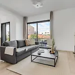 Sanders Crystal 2 Limassol
