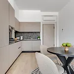 Sanders Crystal 2 4* Limassol
