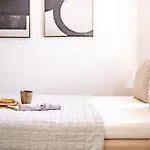 Sanders Crystal 2 Limassol