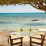 Sanders Crystal 2 4* Limassol