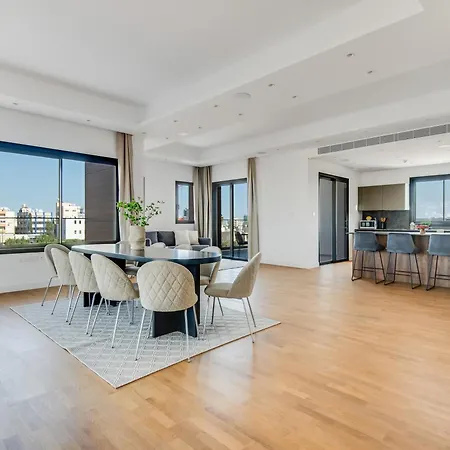 Sanders Crystal 2 Apartment Limassol