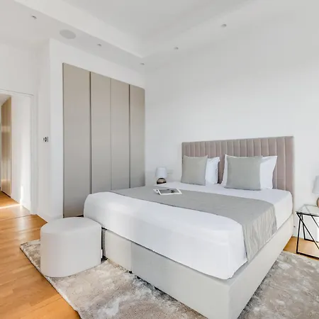 Apartment Sanders Crystal 2