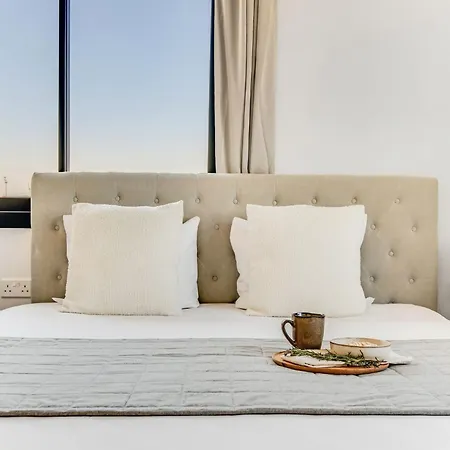 Sanders Crystal 2 Limassol