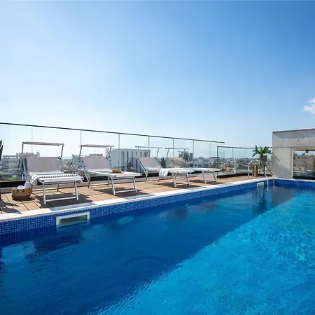 Sanders Crystal 2 4* Limasol