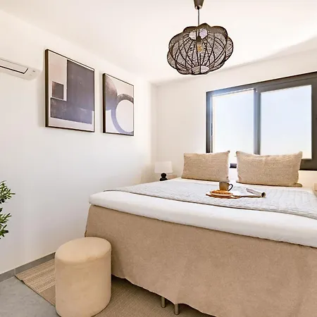 Guest house Sanders Crystal 2 4*