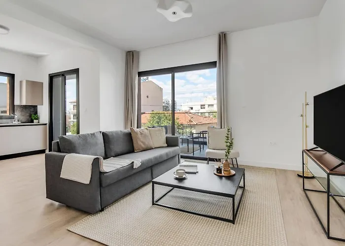 Sanders Crystal 2 Lemesos