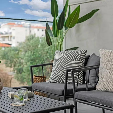 Sanders Crystal 2 Limassol