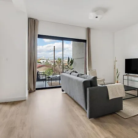 Sanders Crystal 2 Gæstehus Limassol