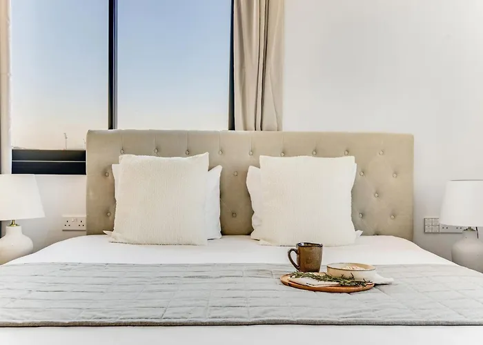 Sanders Crystal 2 Limassol