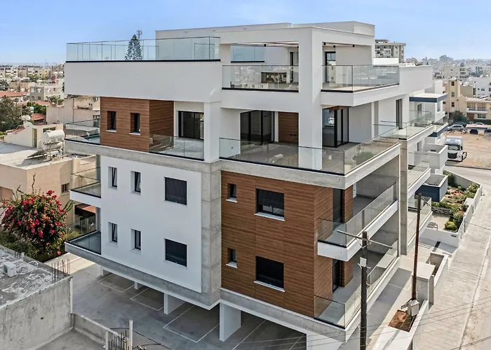 Sanders Crystal 2 4* Limassol